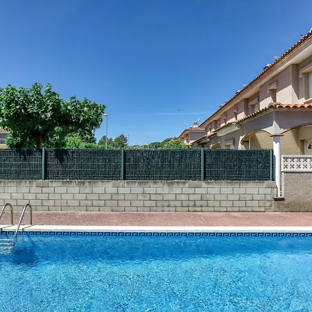 Casa Con Piscina Comunitaria L'Escala